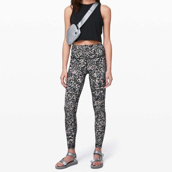 Sold on Somewear.ca | Lululemon Wunder Under High-Rise Legging - Picture 1 of 6